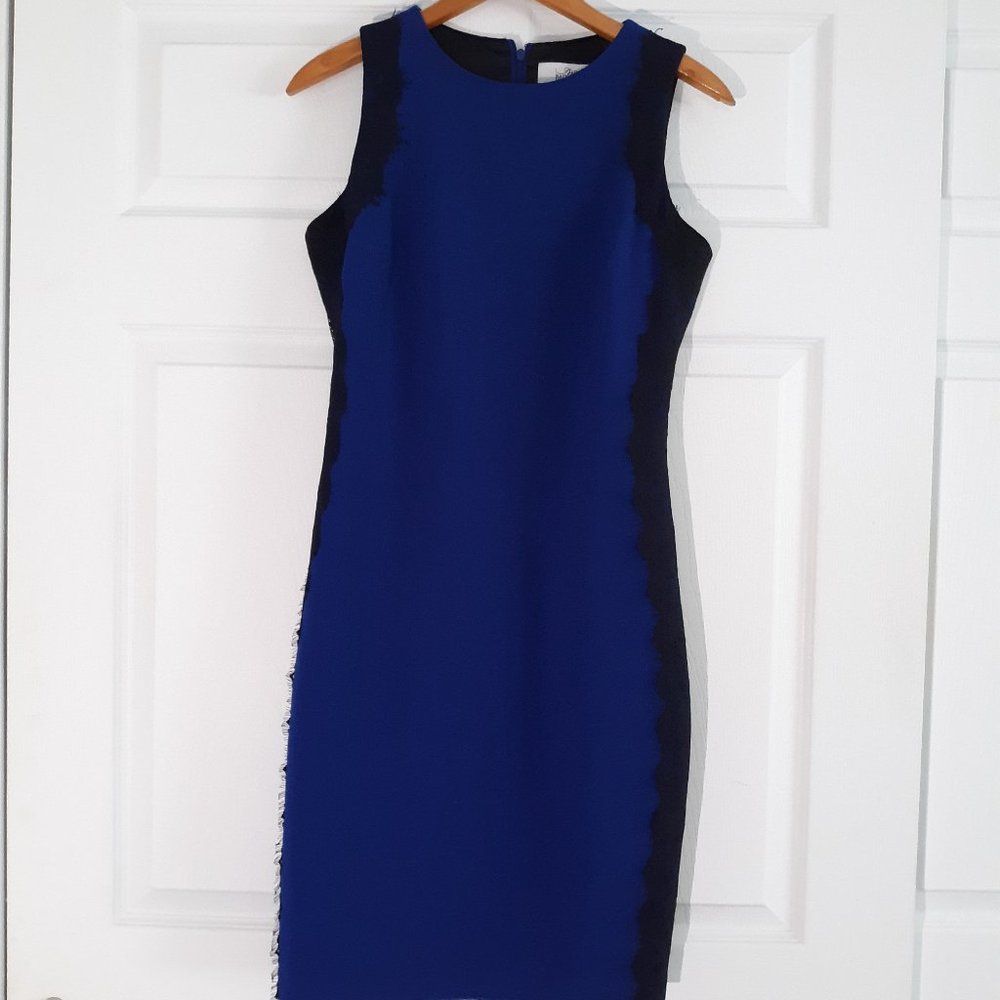 #232Belle Badgley Mischka Royal Blue Lace Trim Sheath Dress. Size: 4